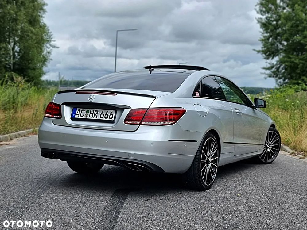 Mercedes-Benz Klasa E - 12