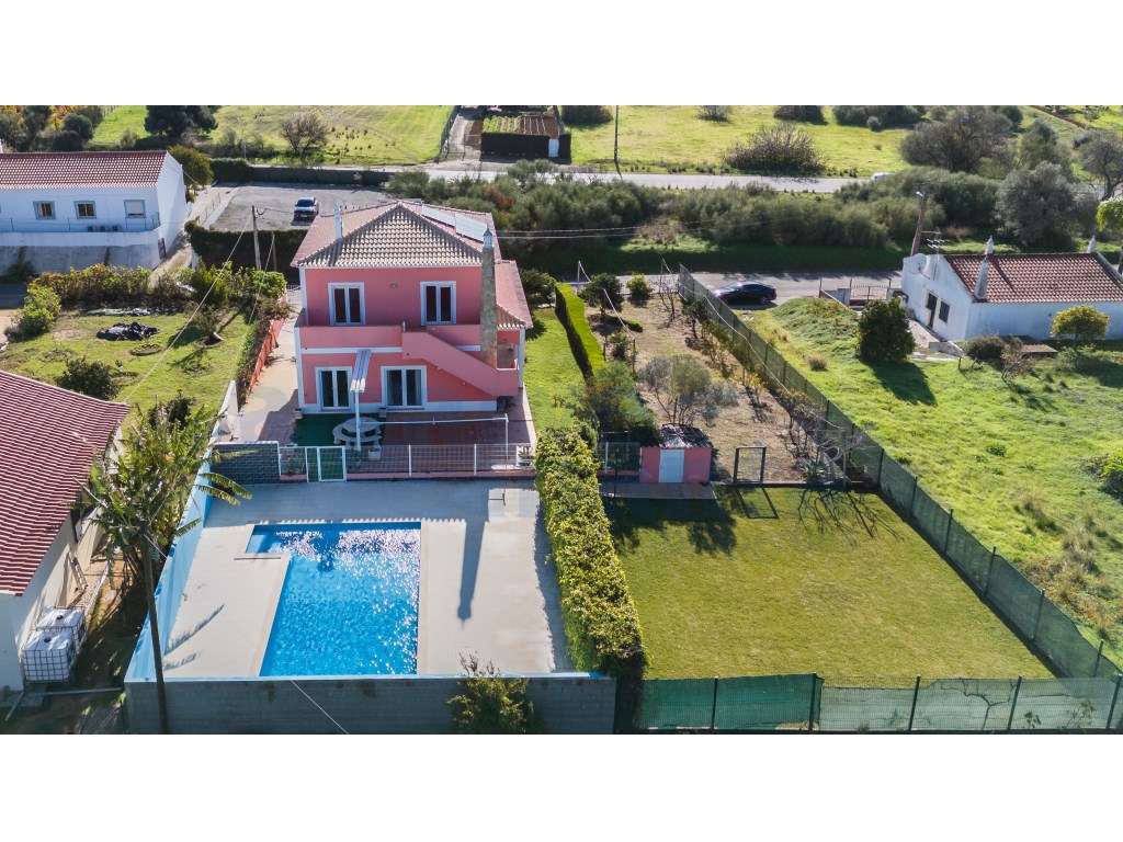 Moradia T4 Independente com Jardim, Piscina e Garagem - Vila Nova d... - Grande imagem: 2/44