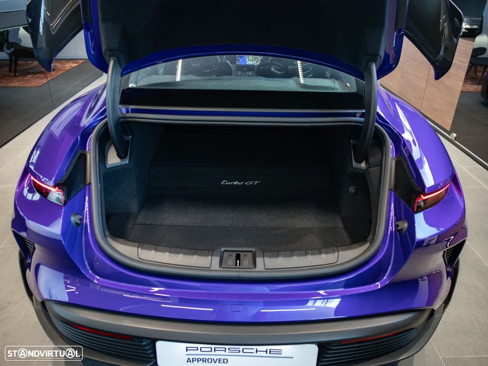 Porsche Taycan Turbo GT Weissach - 15