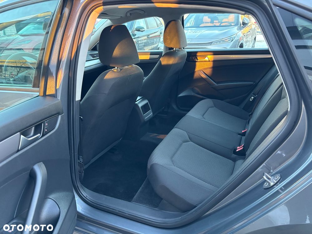 Volkswagen Passat 1.8 TSI BMT Comfortline DSG - 3