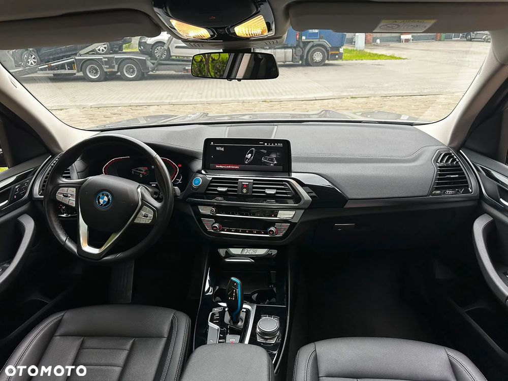 BMW iX3 Standard - 16