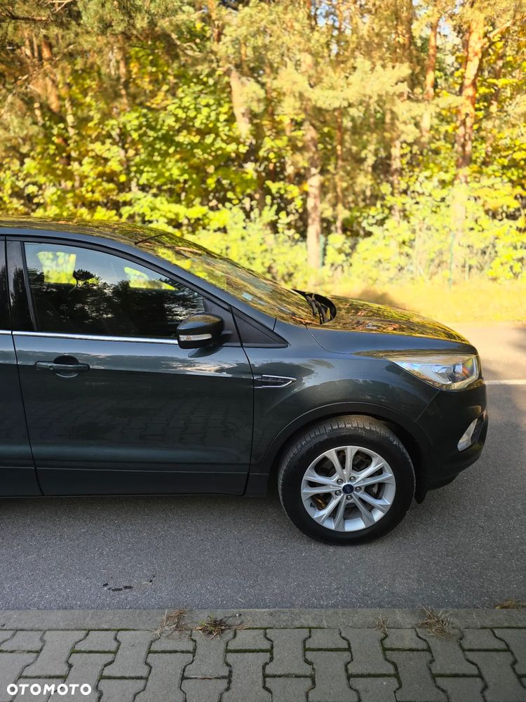 Ford Kuga 1.6 EcoBoost 2x4 Titanium - 12