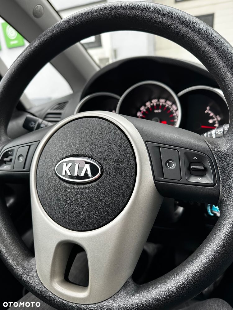 Kia Venga 1.4 CVVT ISG Spirit - 12