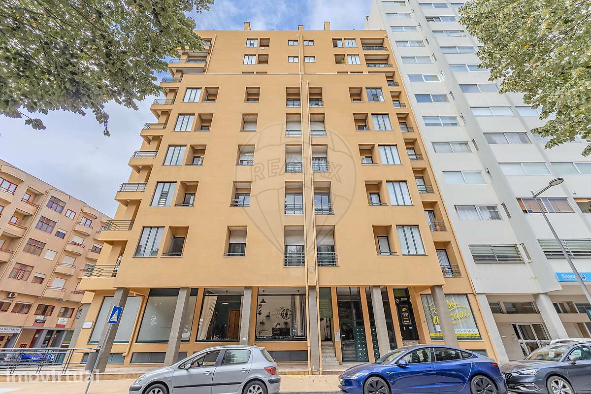 Apartamento T3 para arrendamento - Grande imagem: 2/36