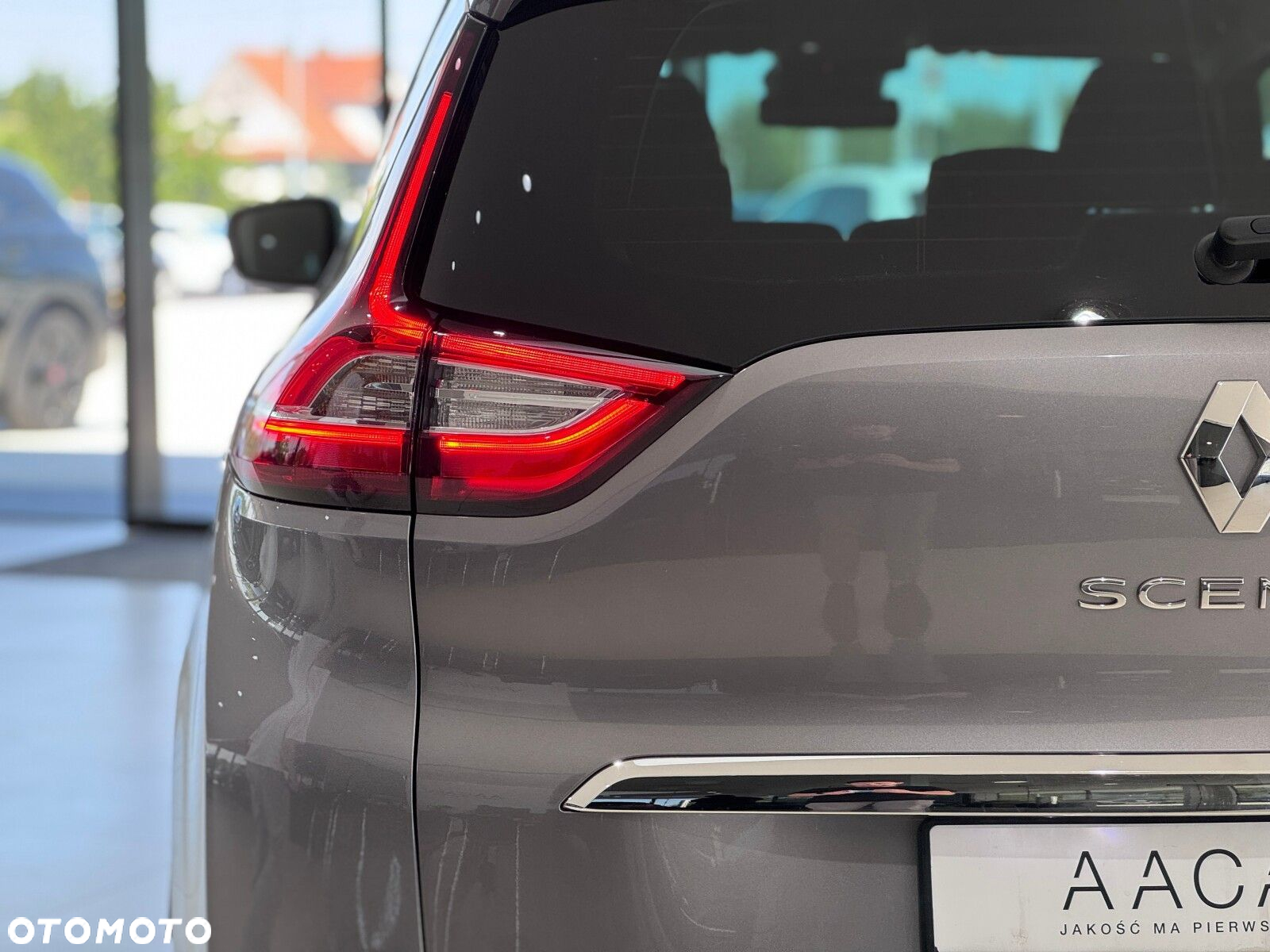 Renault Grand Scenic - 39