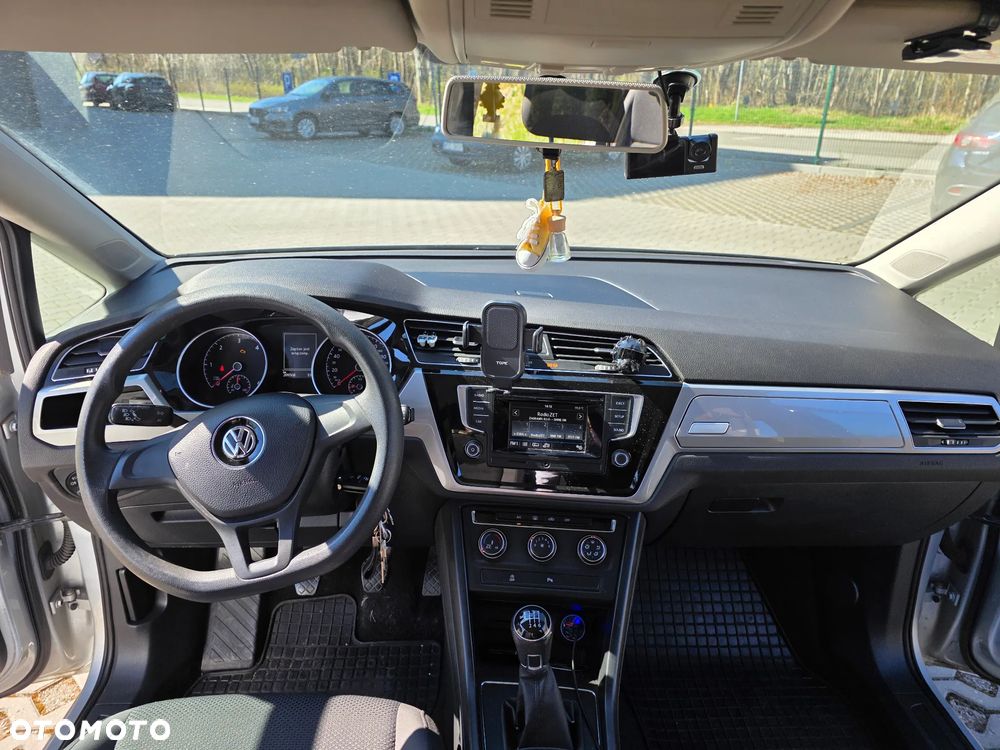 Volkswagen Touran 1.6 TDI SCR (BlueMotion Technology) Comfortline - 4