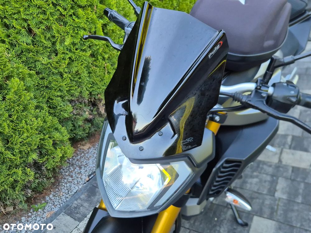 Yamaha MT - 22