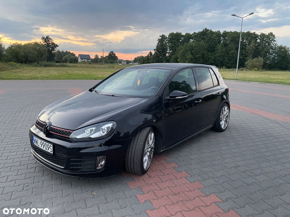 Volkswagen Golf VI 2.0 TSI GTI - 1
