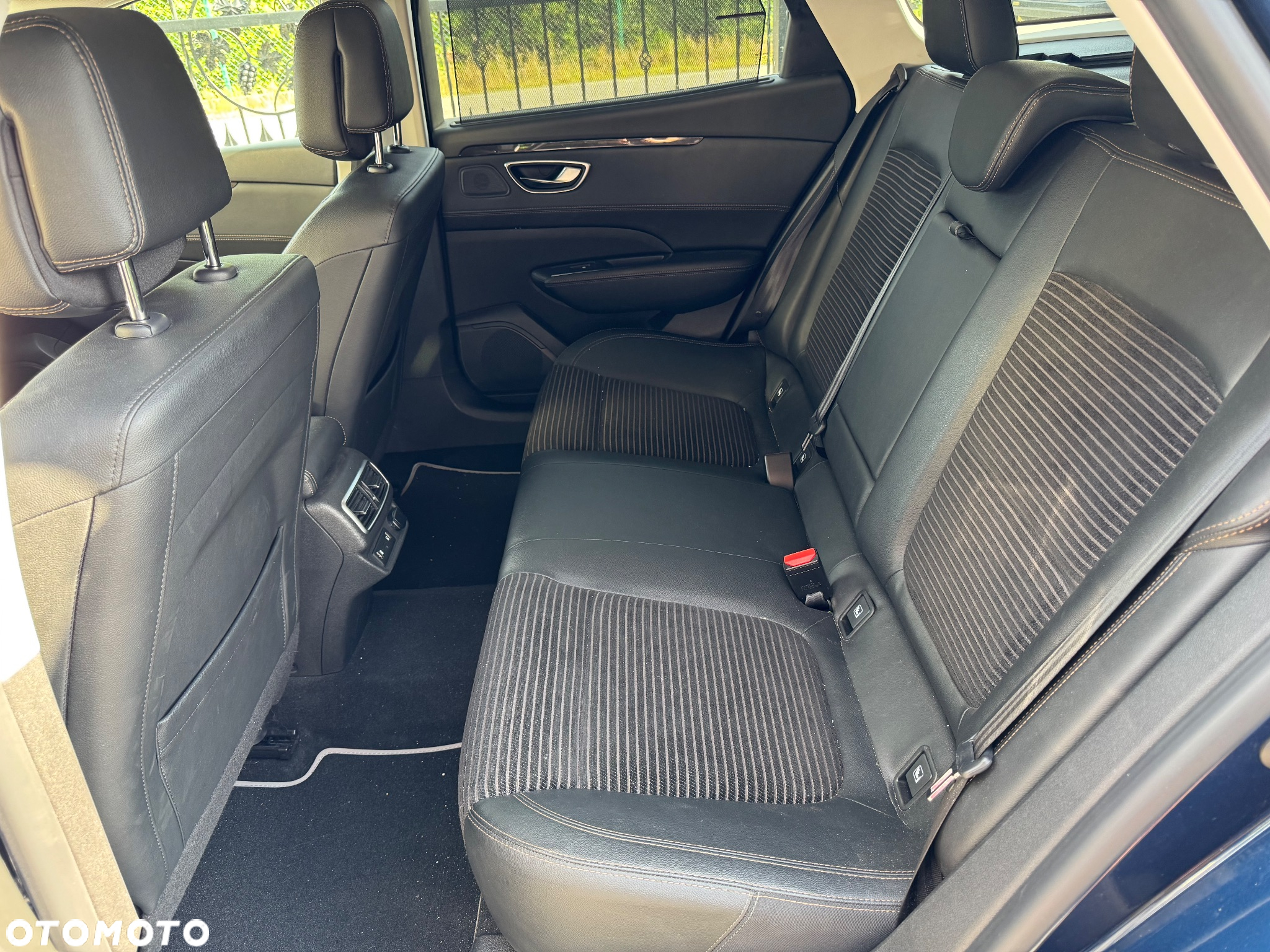 Renault Talisman Grandtour TCe 225 EDC GPF INTENS - 23