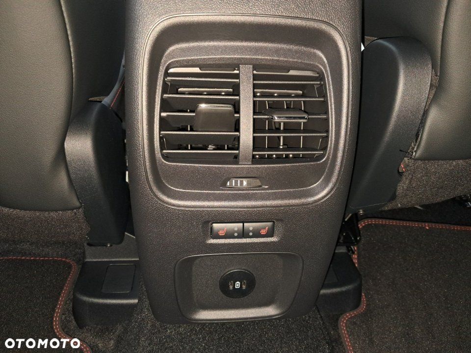 Ford Kuga - 4