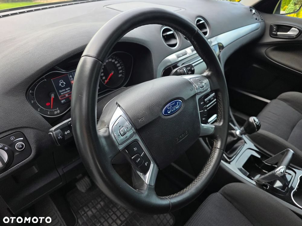 Ford S-Max 2.0 TDCi Titanium - 18