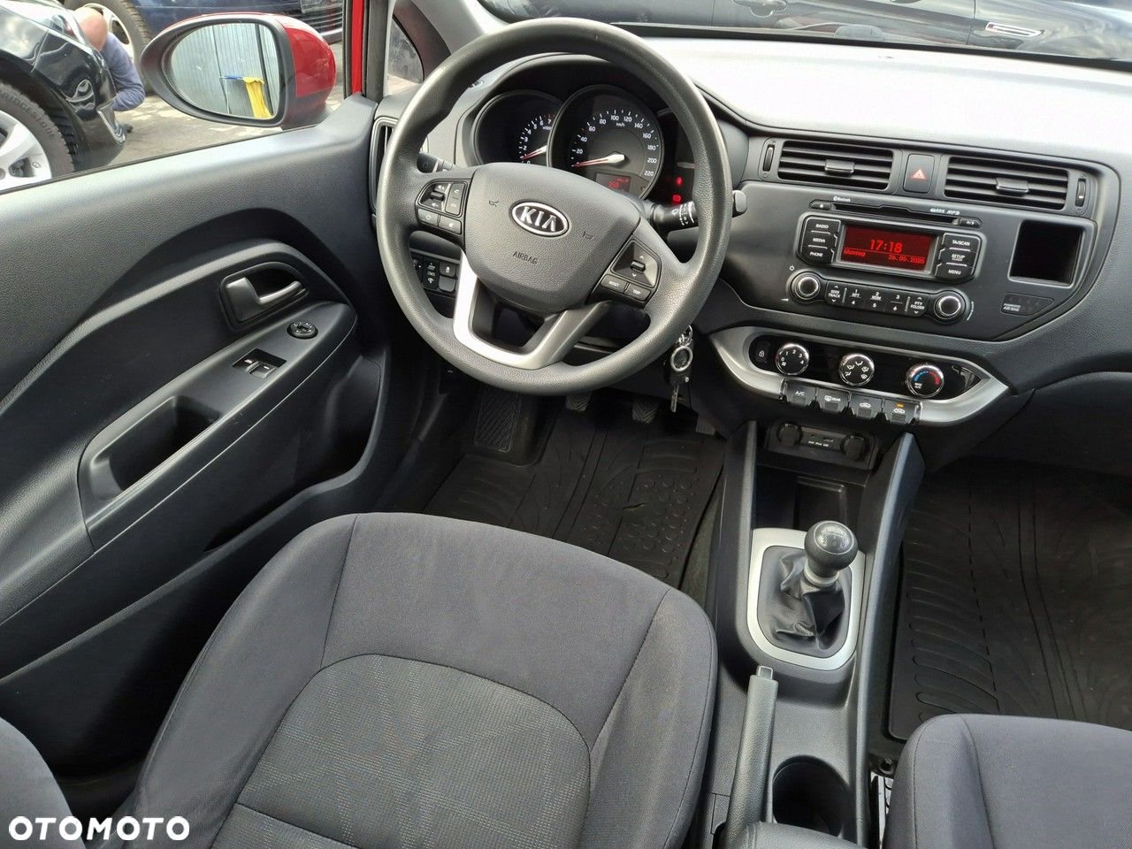 Kia Rio - 24