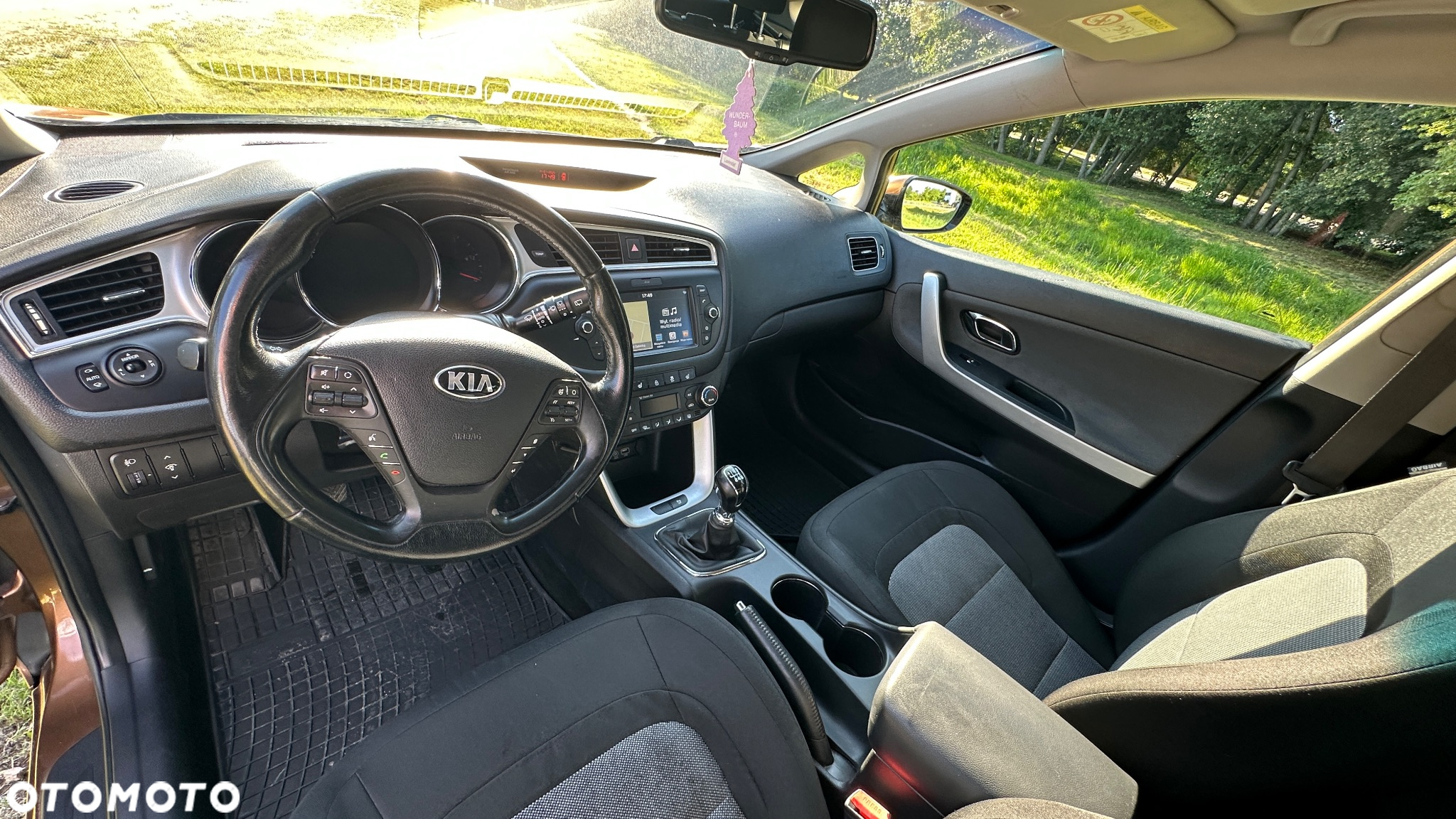 Kia Ceed - 28