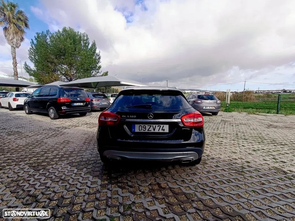 Mercedes-Benz GLA 180 (CDI) d - 12