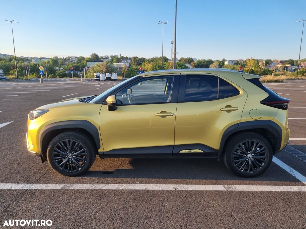 Toyota Yaris Cross 1.5 VVT-i HSD 4x2 Exclusive Adventure - 5