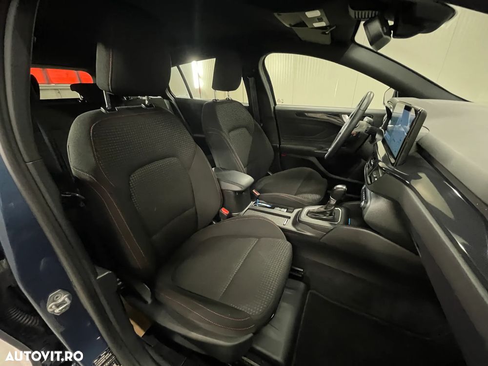 Ford Focus 1.0 EcoBoost MHEV Titanium - 11