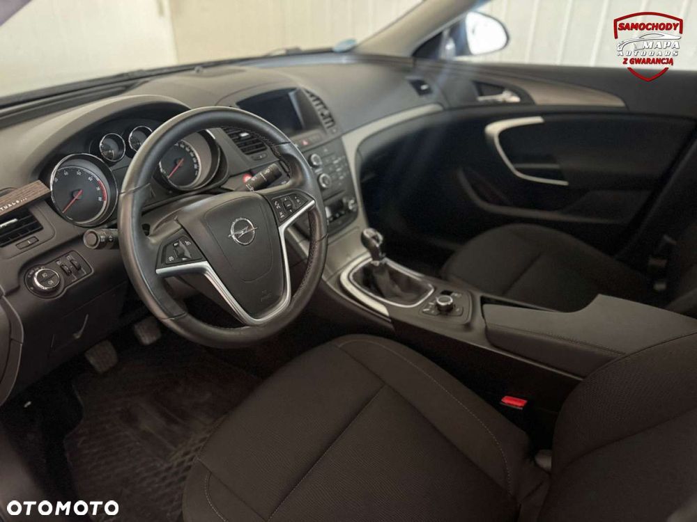Opel Insignia - 12