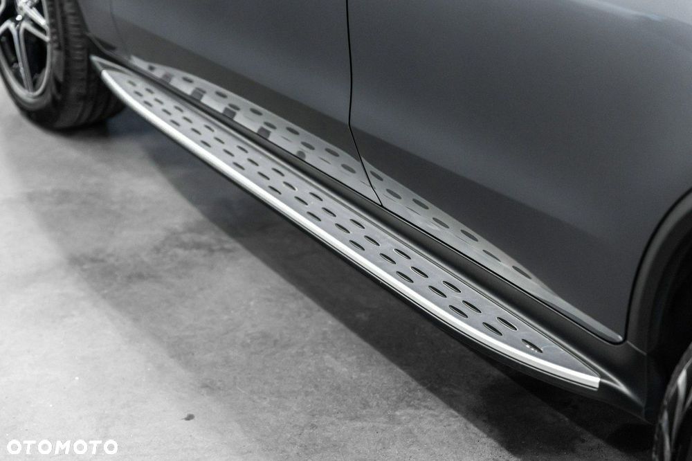 Mercedes-Benz GLC - 15