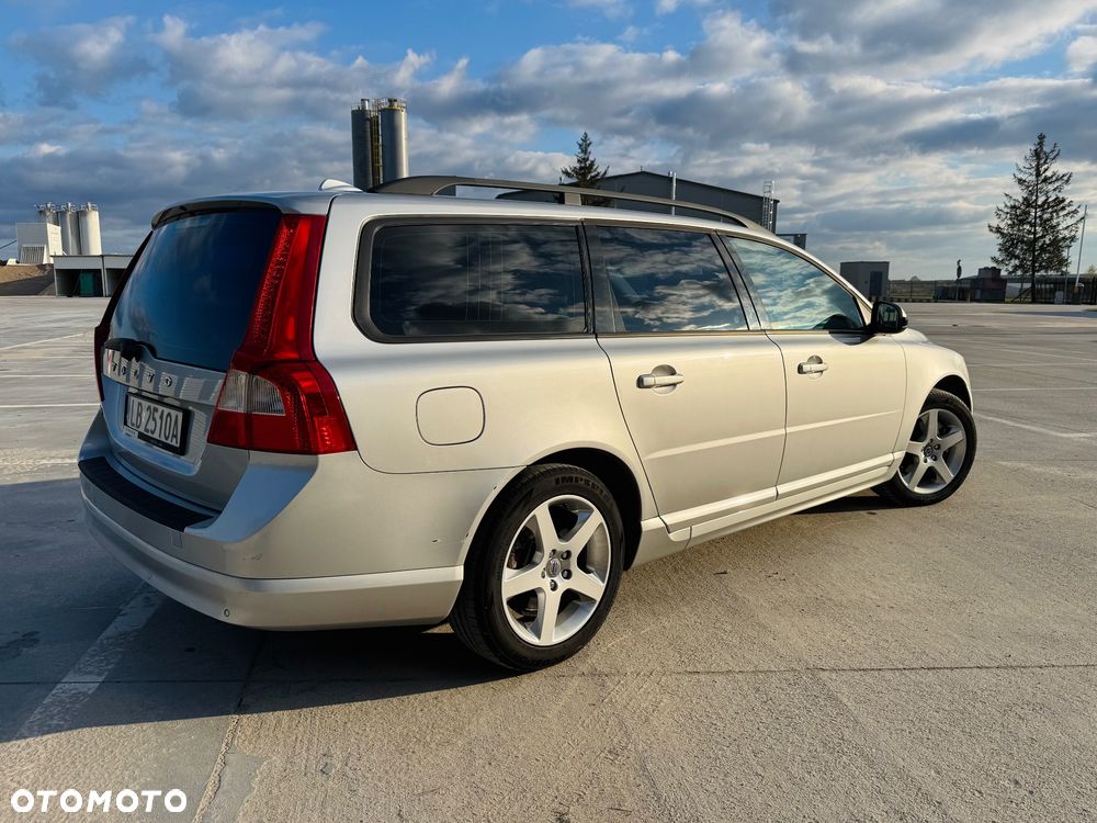 Volvo V70 2.5T Summum - 6