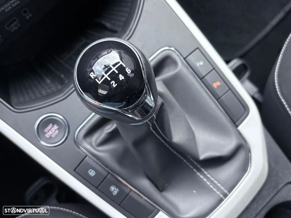 SEAT Arona 1.0 TSI Xcellence - 51