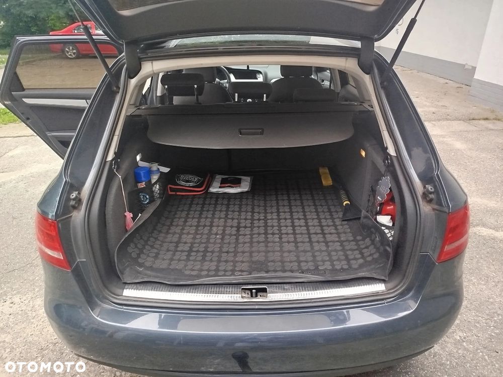 Audi A4 Avant 2.0 TDI - 11