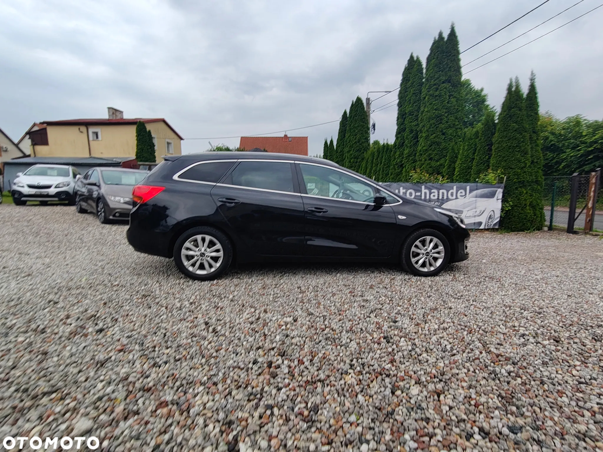 Kia Ceed 1.6 CRDi 136 ISG Dream Team Edition - 3