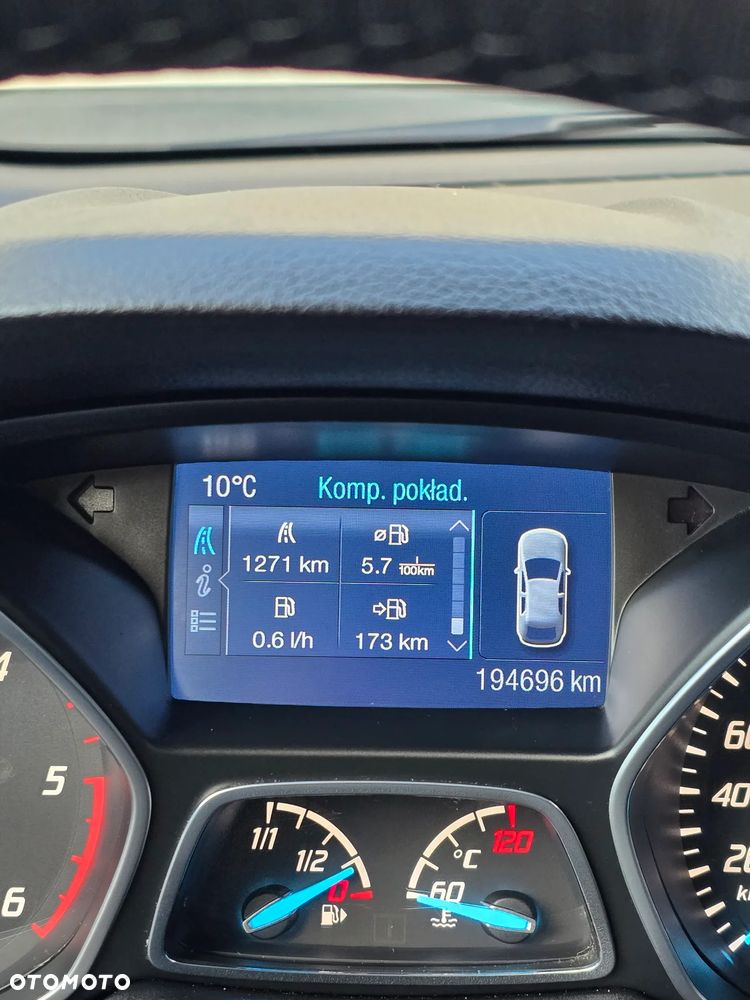 Ford Kuga 2.0 TDCi 2x4 Titanium - 32