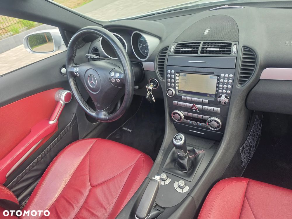 Mercedes-Benz SLK 300 Sport Edition - 6