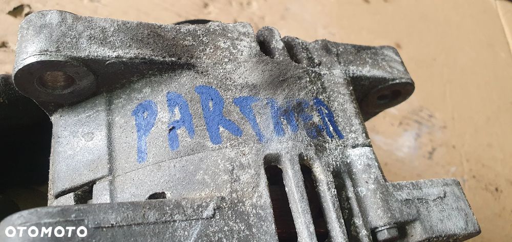 Alternator prądnica Peugeot Partner 2.0 HDI 9646476280 - 9
