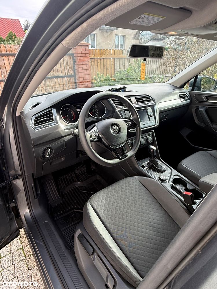 Volkswagen Tiguan - 14