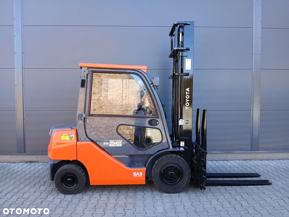 Toyota 02-8FDF25 - 2