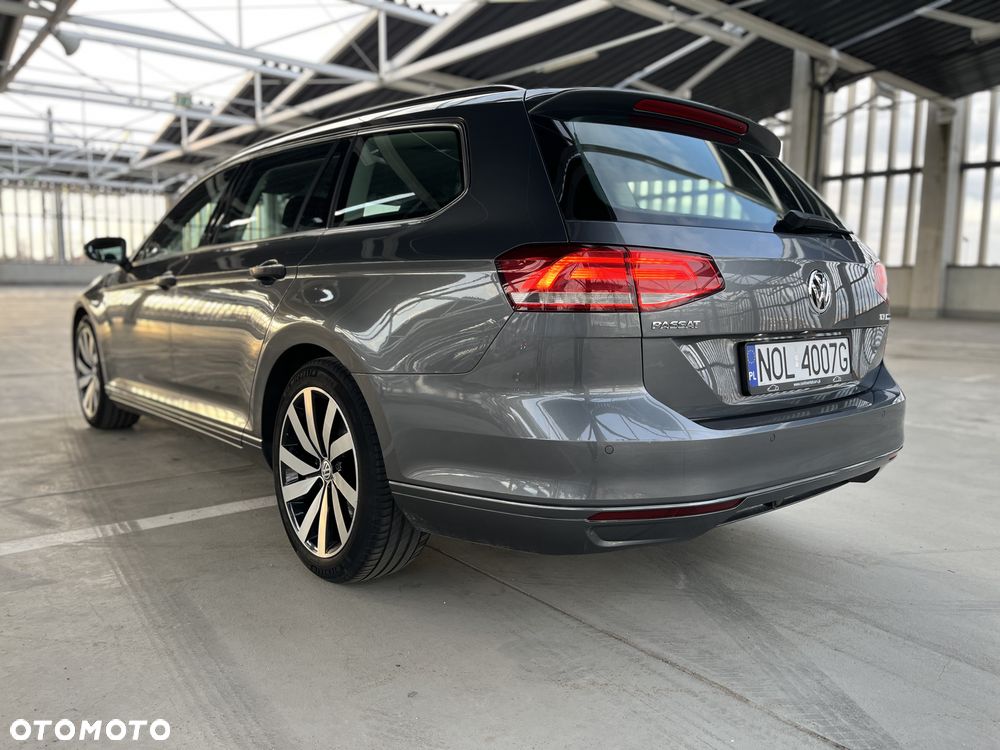 Volkswagen Passat - 10