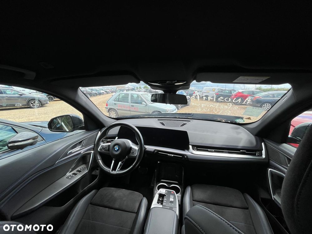 BMW iX1 xDrive30 66.5kWh M Sport - 5