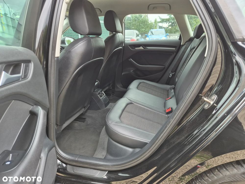 Audi A3 Sportback 2.0 TDI Ambiente - 14