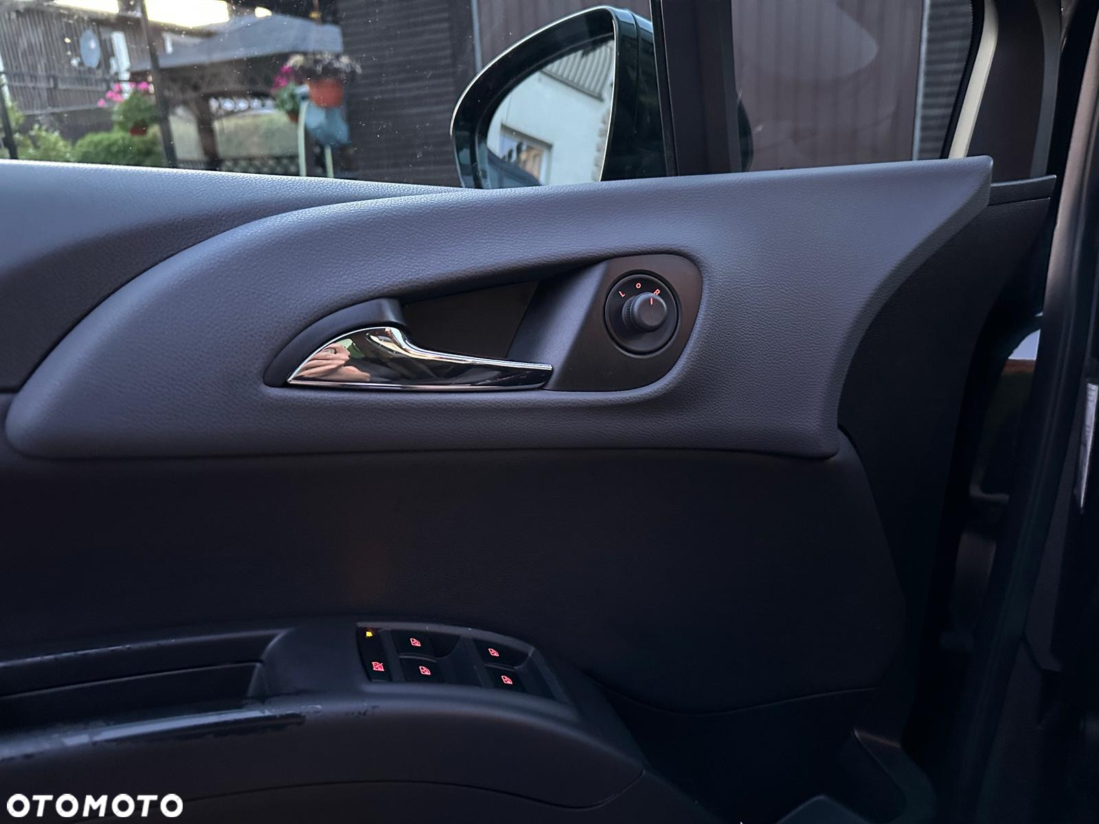 Opel Meriva 1.7 CDTI Cosmo - 16