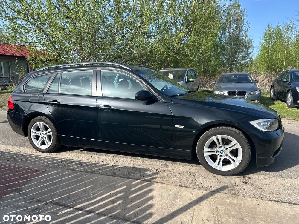 BMW Seria 3 318i - 10