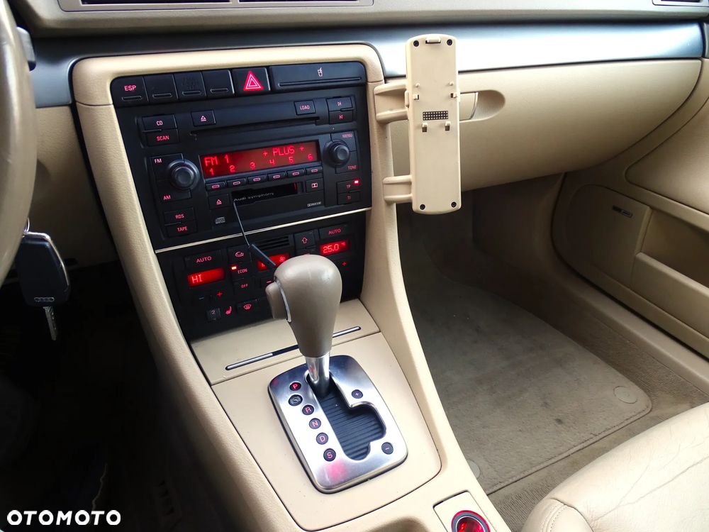 Audi A4 Avant 2.0 TDI DPF multitronic - 17