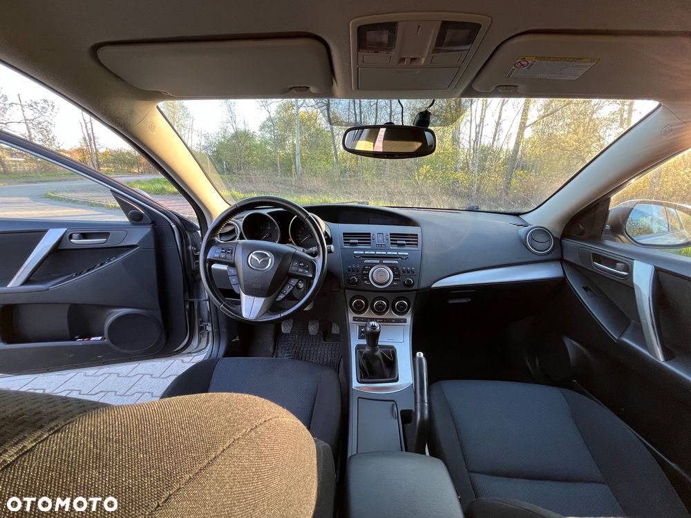 Mazda 3 1.6 CD Exclusive + - 19