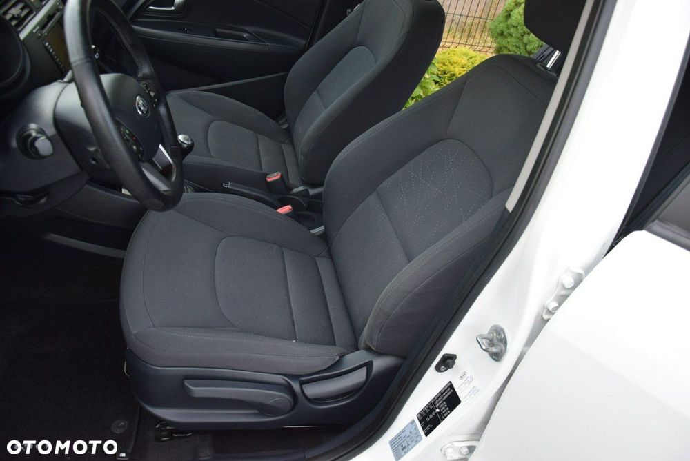 Kia Rio 1.2 Dream-Team Edition - 30