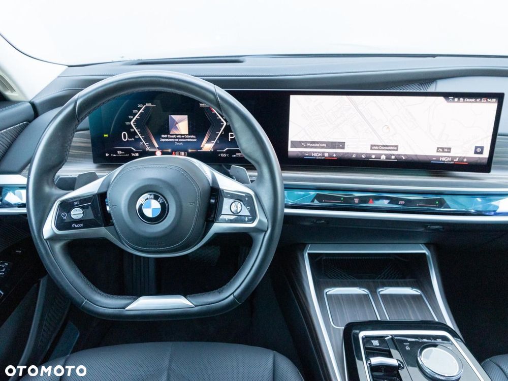BMW Seria 7 - 11