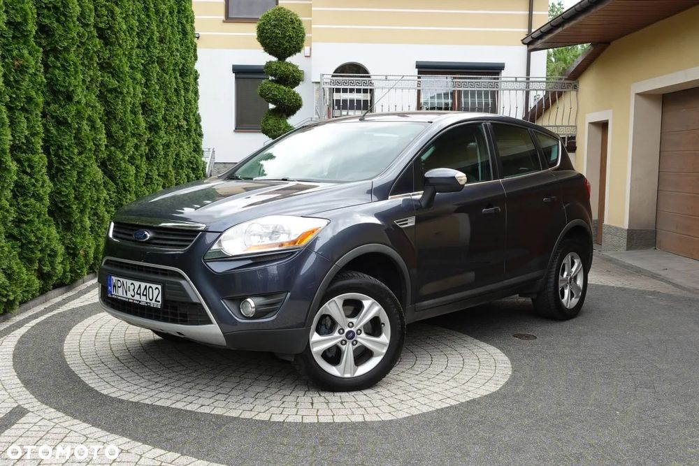 Ford Kuga - 2