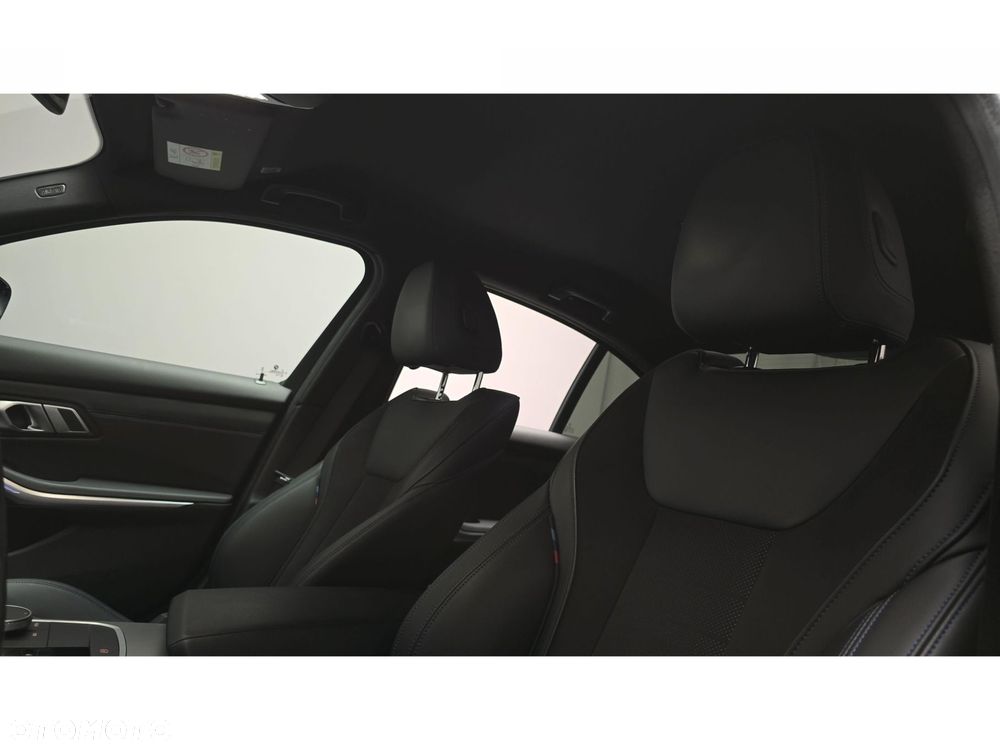 BMW Seria 3 320d xDrive mHEV M Sport - 18