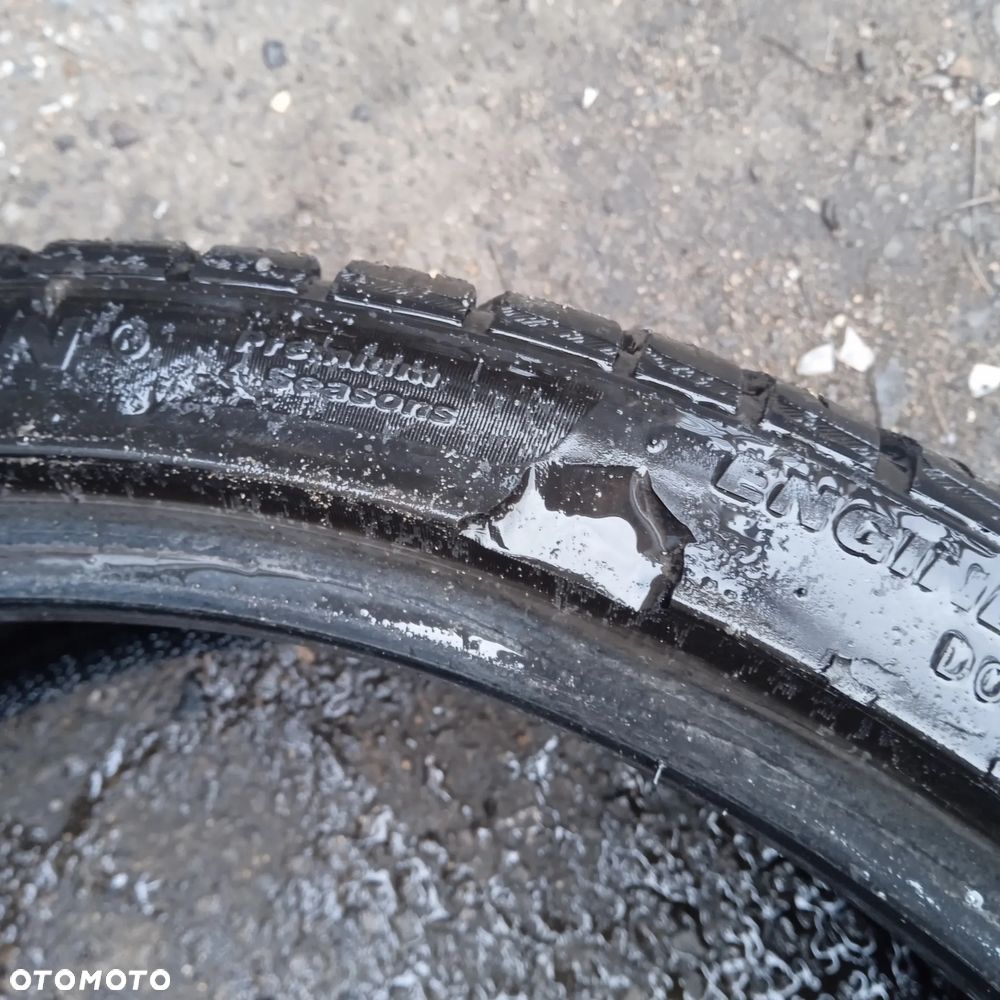 Opony Stron 225/35/19 - 2