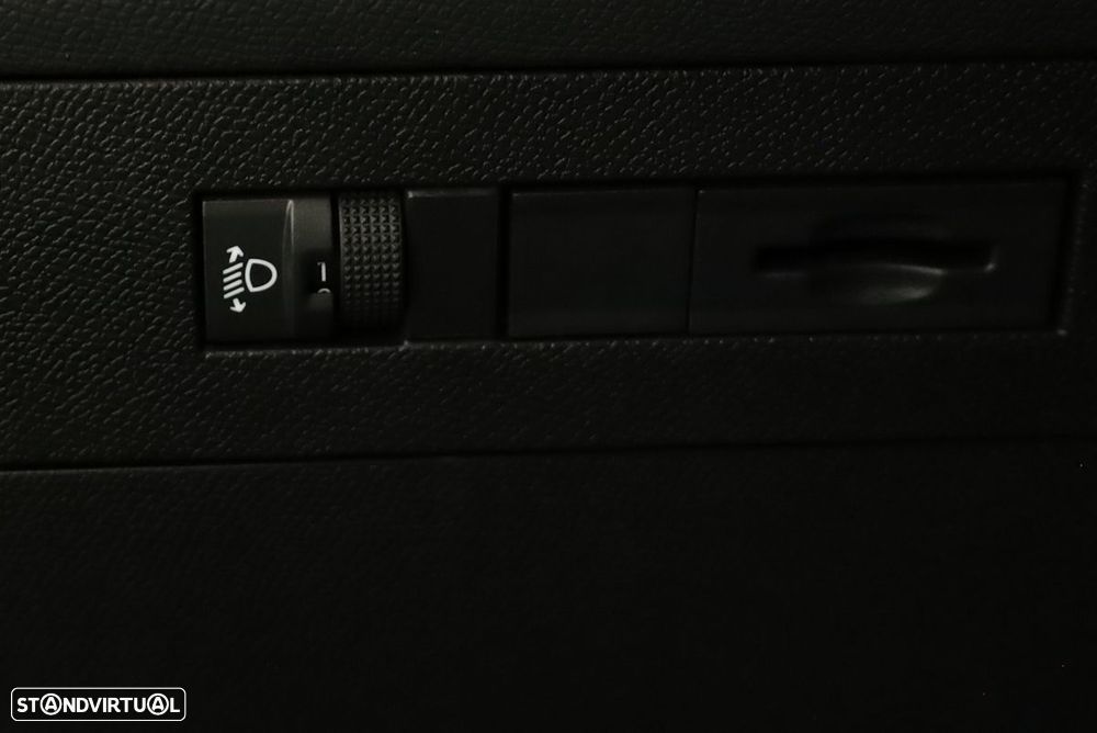 Opel Astra 1.2 T Elegance - 20