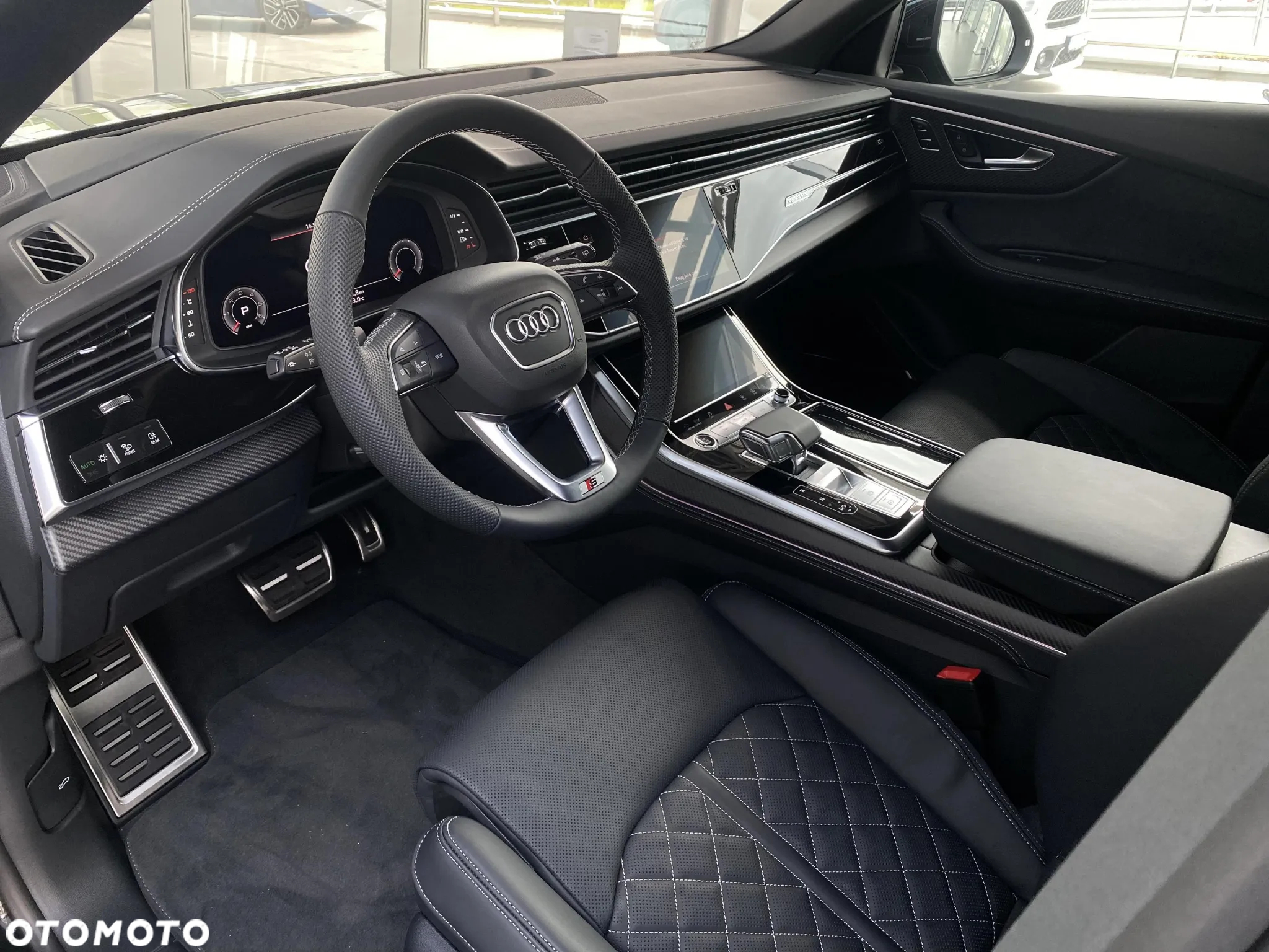 Audi Q8 - 9