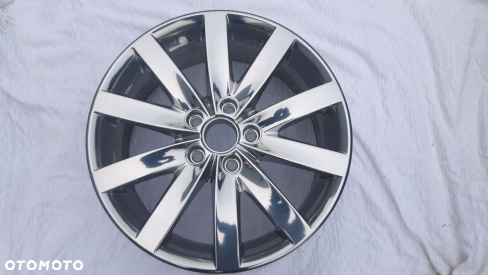 VW PASSAT GOLF FELGA 5K0601025 F ORYGINAŁ NOWA - 1