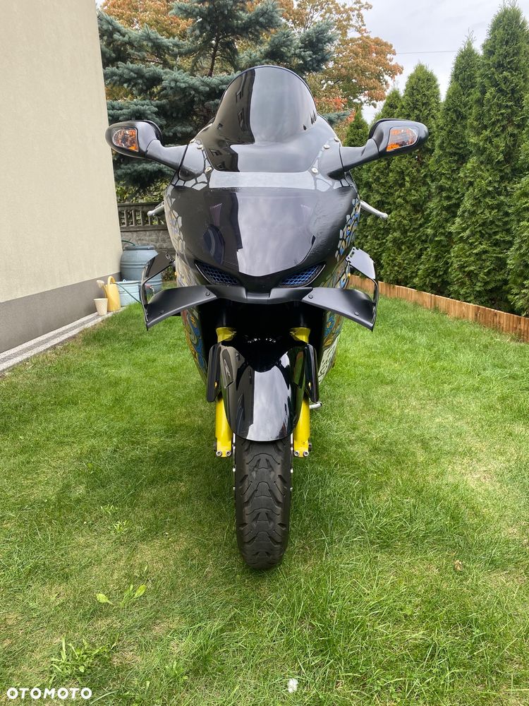 Honda CBR - 4
