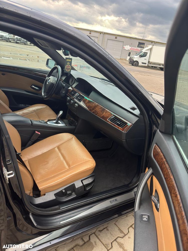 BMW Seria 5 530xd Aut. - 14