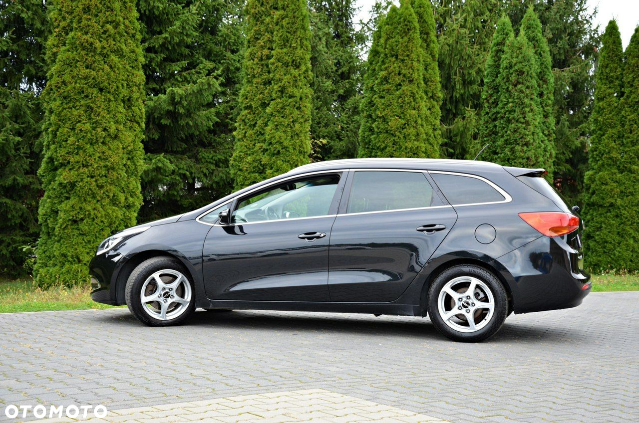 Kia Ceed 1.6 CRDi 128 Platinum Edition - 21