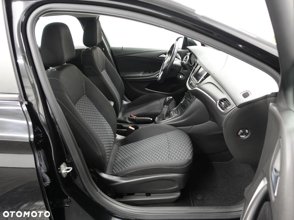 Opel Astra 1.2 Turbo Edition - 25